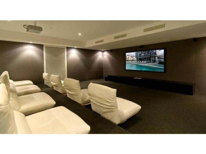 14 George Avenue, Broadbeach QLD 4218