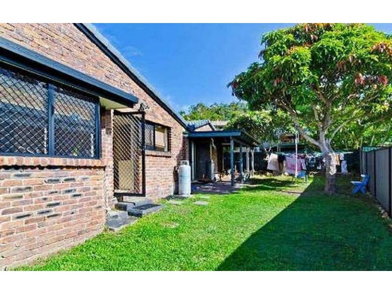 73 Bienvenue Drive, Currumbin Waters QLD 4223