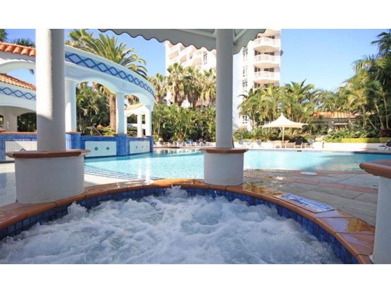 2012/2633 Gold Coast Highway, Broadbeach QLD 4218