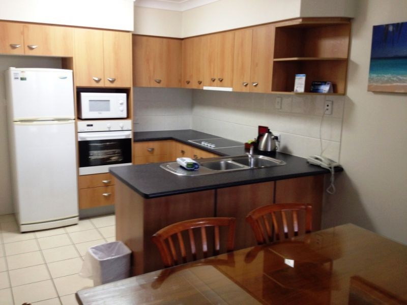 2012/2633 Gold Coast Highway, Broadbeach QLD 4218