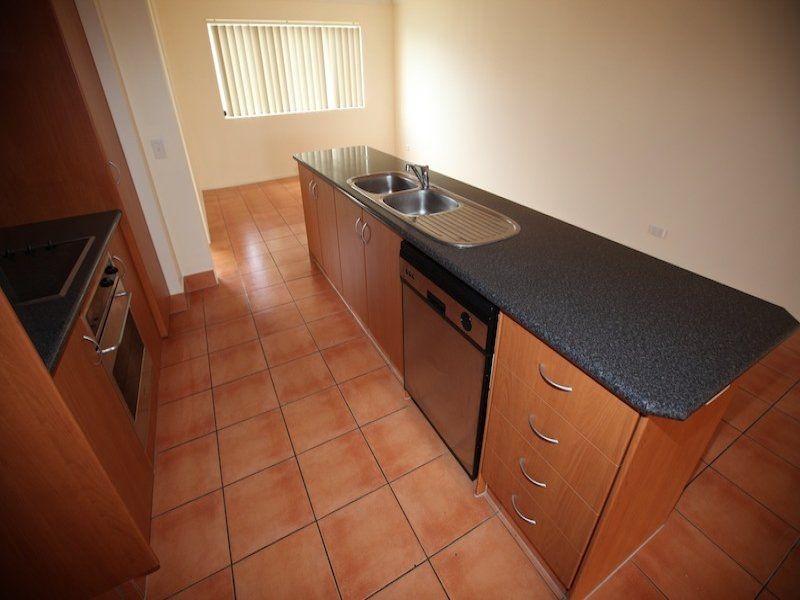 15/7 Johnston Street, Southport QLD 4215