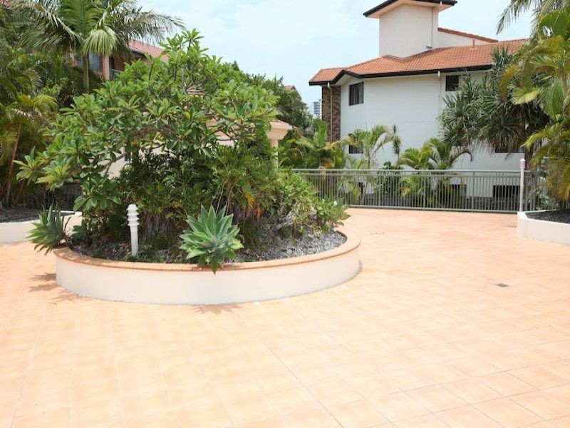 15/7 Johnston Street, Southport QLD 4215