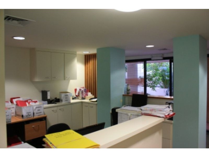 3/10 Albert Avenue, Broadbeach QLD 4218