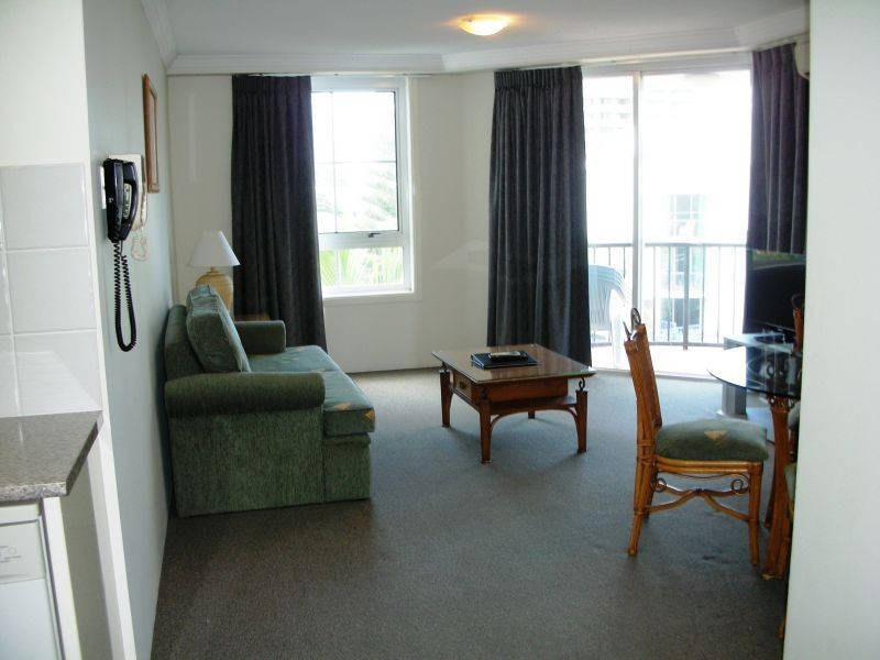 304/9 Beach Parade, Surfers Paradise QLD 4217