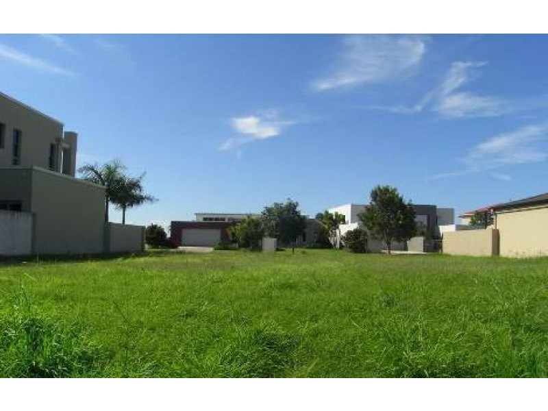147 Sir Bruce Small Boulevard, Benowa QLD 4217