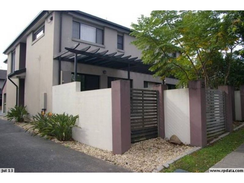 53 Gordon Street, Labrador QLD 4215