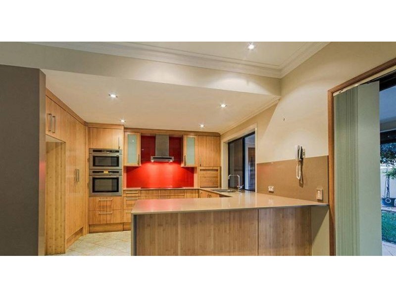 23 Martingale Circuit, Clear Island Waters QLD 4226