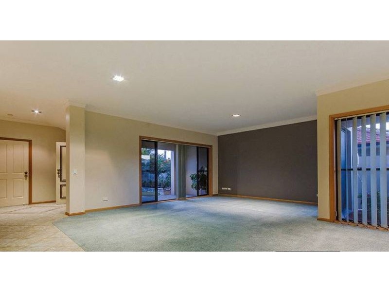 23 Martingale Circuit, Clear Island Waters QLD 4226