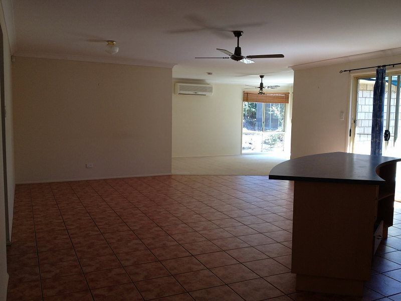 48 Berkshire Place, Springfield Lakes QLD 4300