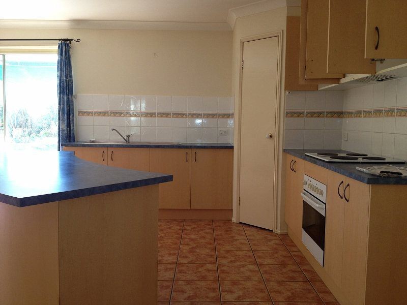 48 Berkshire Place, Springfield Lakes QLD 4300