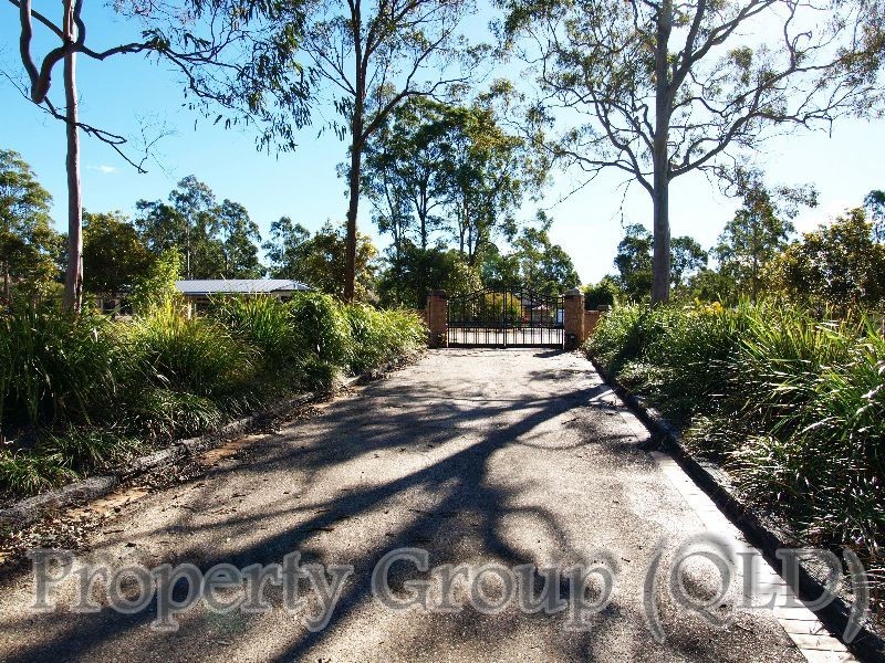14-16 Echidna Crt, Greenbank QLD 4124