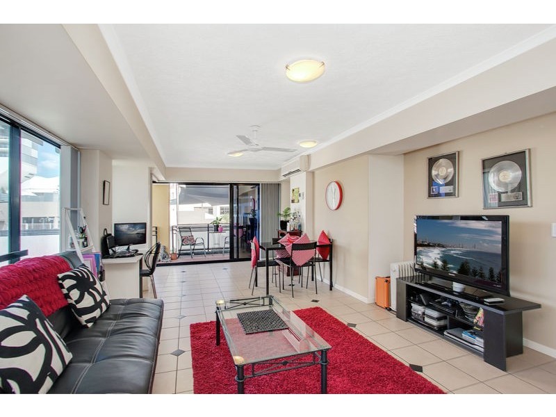 Unit 8 ‘The Albert’  10 Albert Avenue, Broadbeach QLD 4218