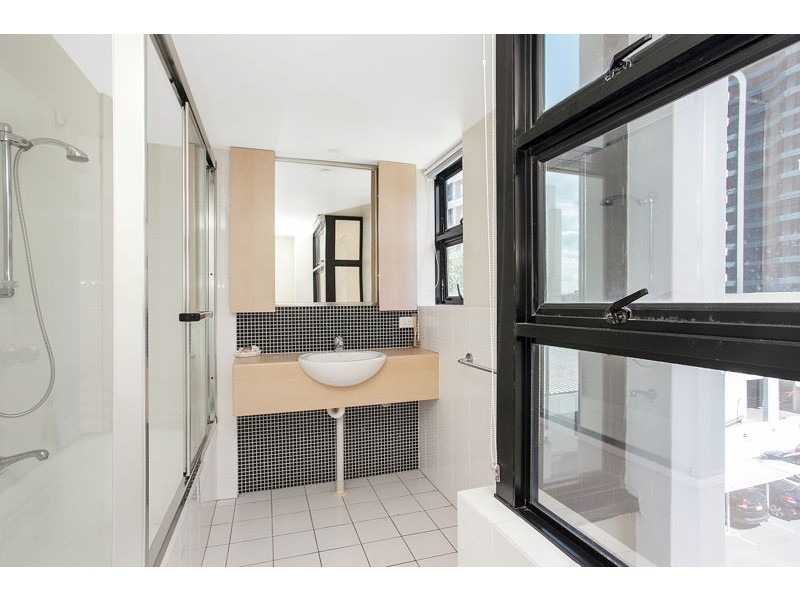 Unit 8 ‘The Albert’  10 Albert Avenue, Broadbeach QLD 4218