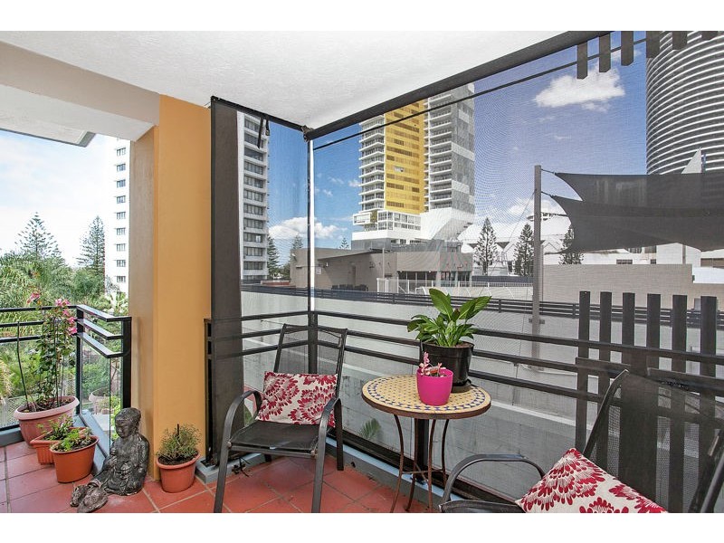 Unit 8 ‘The Albert’  10 Albert Avenue, Broadbeach QLD 4218