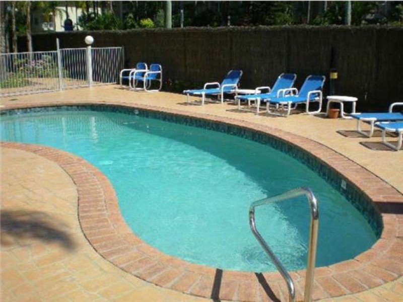 Unit 5/220 Surf Parade “North Surf”, Surfers Paradise QLD 4217