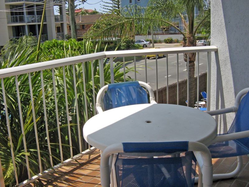 Unit 5/220 Surf Parade “North Surf”, Surfers Paradise QLD 4217