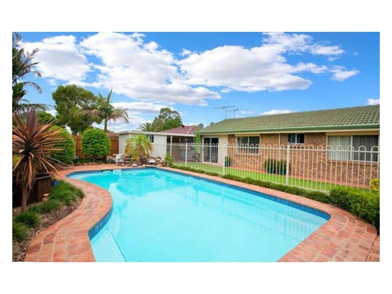 10 Scarvell Avenue, Mcgraths Hill NSW 2756