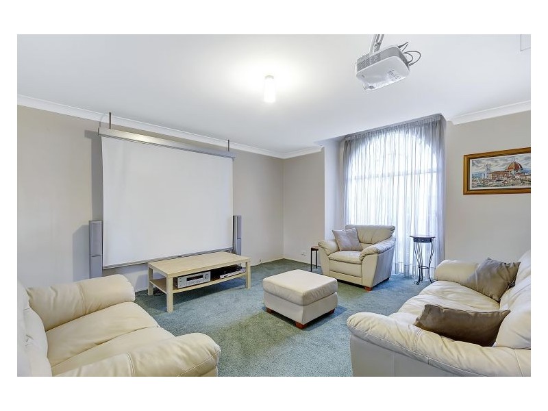 22 Brampton Drive, Beaumont Hills NSW 2155