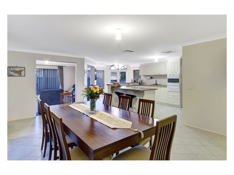 22 Brampton Drive, Beaumont Hills NSW 2155
