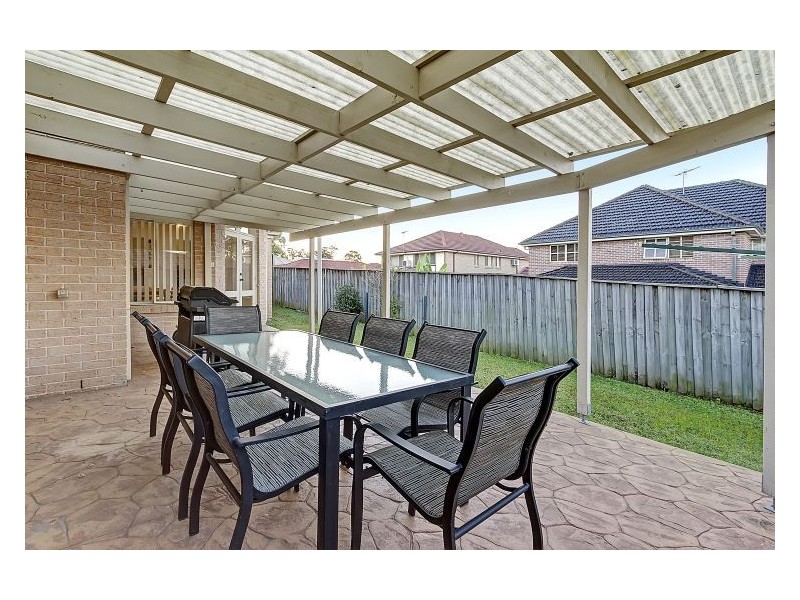 22 Brampton Drive, Beaumont Hills NSW 2155