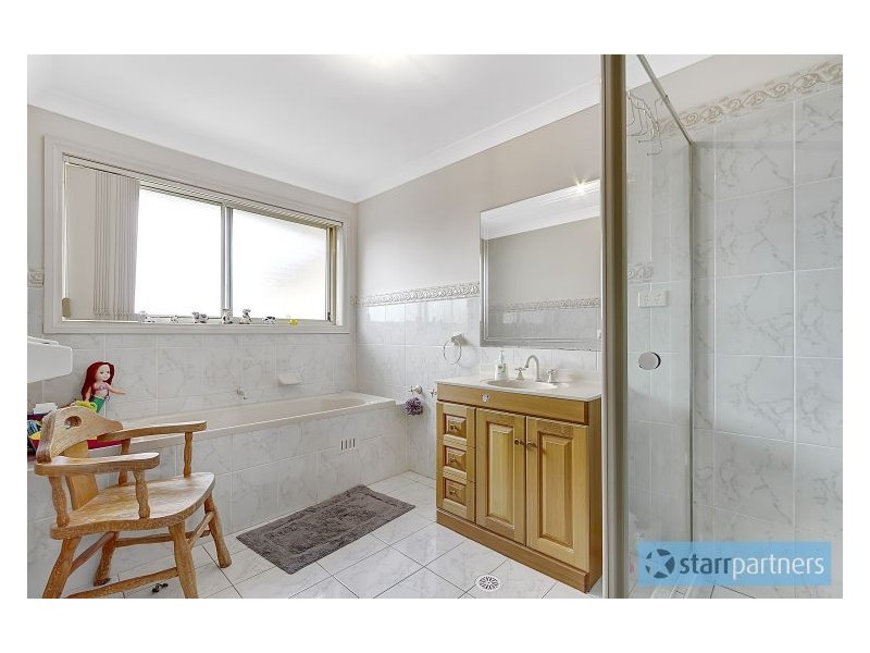 16 Giovanna Court, Castle Hill NSW 2154