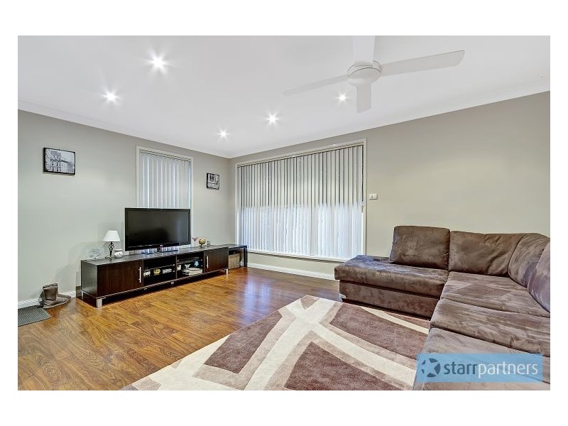 10 Scarvell Avenue, Mcgraths Hill NSW 2756