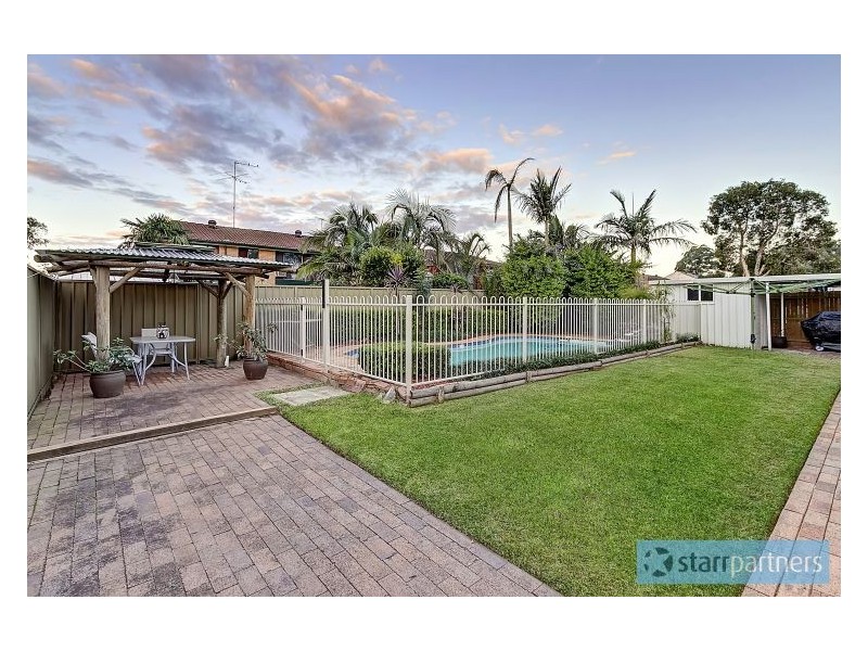 10 Scarvell Avenue, Mcgraths Hill NSW 2756