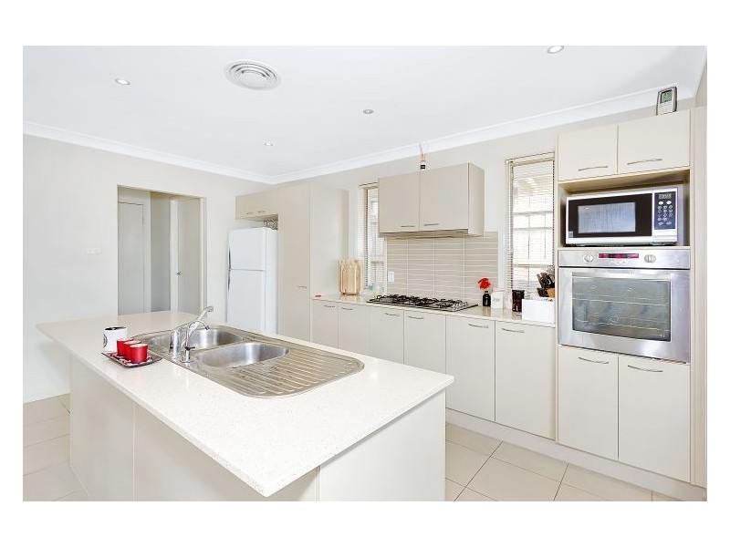 15 Avondale Terrace, Parklea NSW 2768