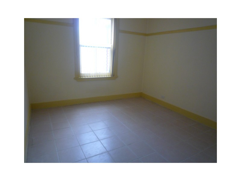 2/2-4 Garfield Road, Riverstone NSW 2765