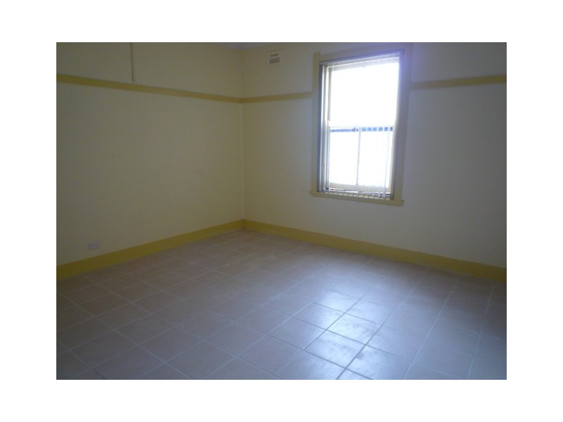 2/2-4 Garfield Road, Riverstone NSW 2765