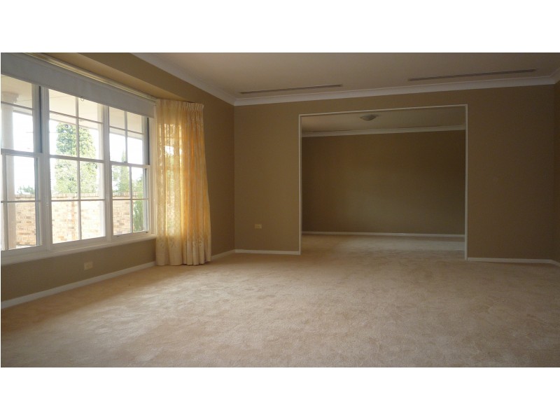 1 Merindah Road, Baulkham Hills NSW 2153