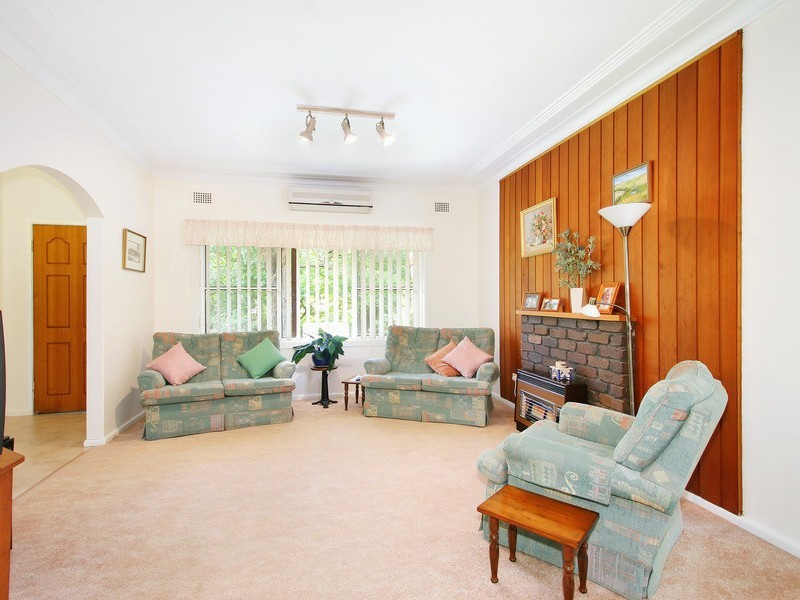 18 Carole, Baulkham Hills NSW 2153