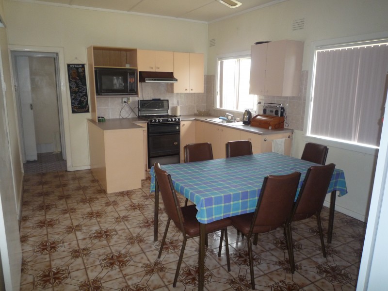 84 Station st, Guildford NSW 2161