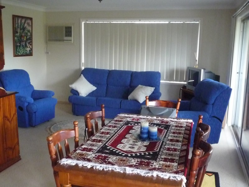 62  Sutherland, Kings Langley NSW 2147