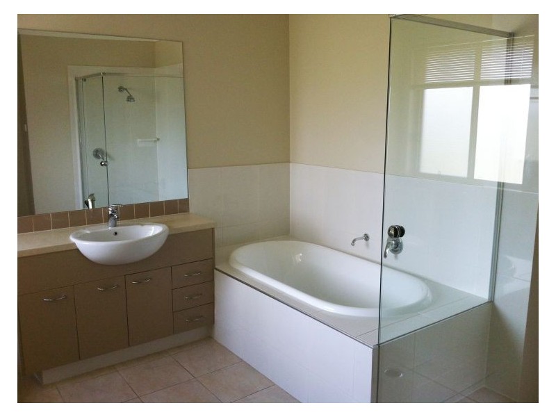 15 Avondale Terrace, Parklea NSW 2768