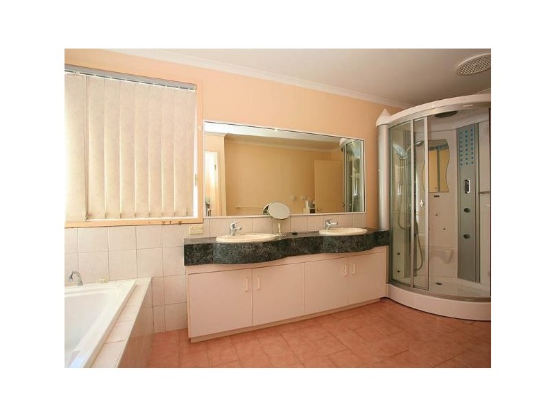 6  Gore Crescent, Bella Vista NSW 2153