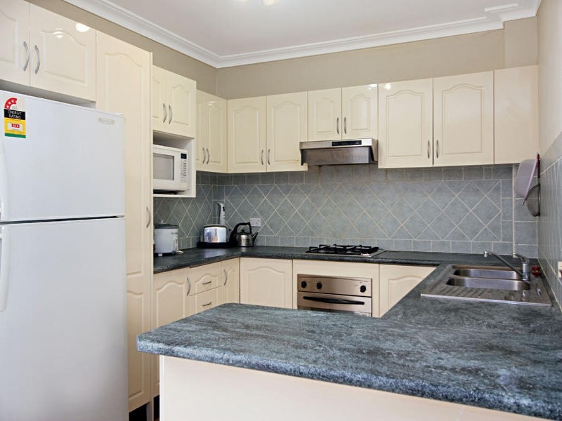 12 2-8 Hill Street, Baulkham Hills NSW 2153