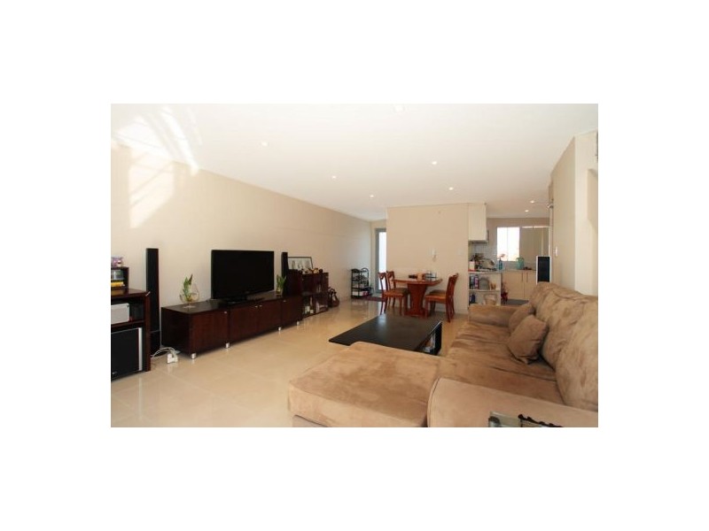 6/4 Waugh Avenue, North Parramatta NSW 2151