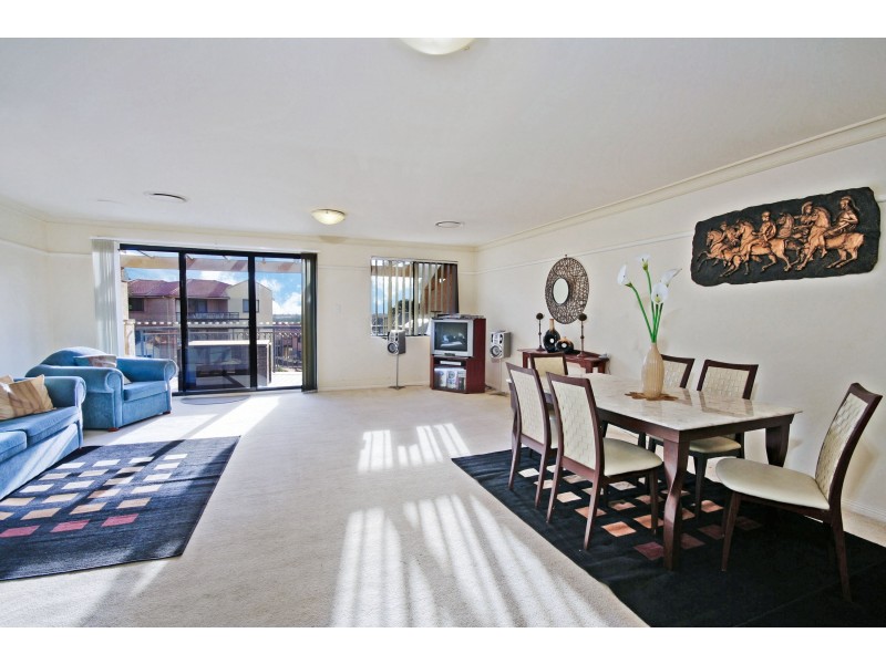 6/56-64 Dobson Crescent, Baulkham Hills NSW 2153