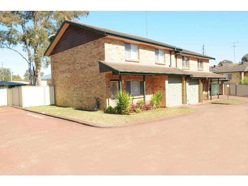 13/10 Stanbury Place, Quakers Hill NSW 2763