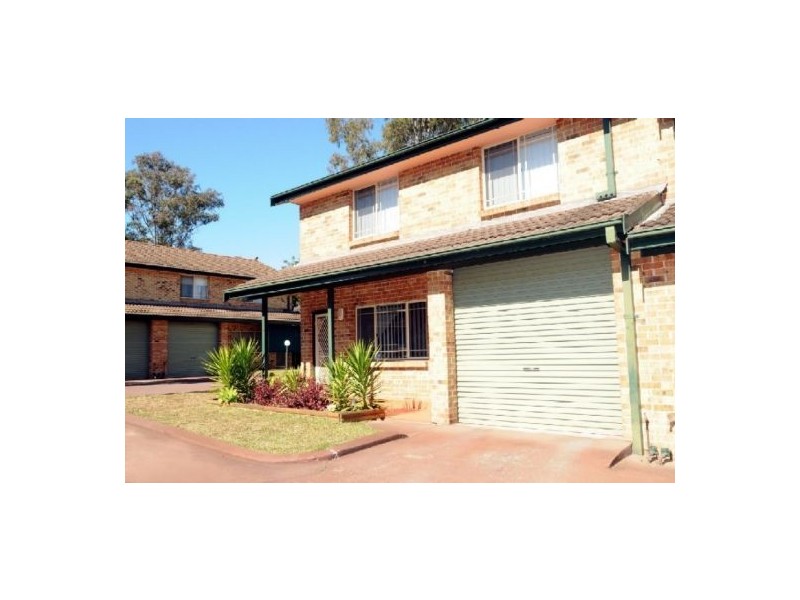 13/10 Stanbury Place, Quakers Hill NSW 2763