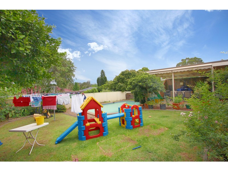 117 Merindah Road, Baulkham Hills NSW 2153