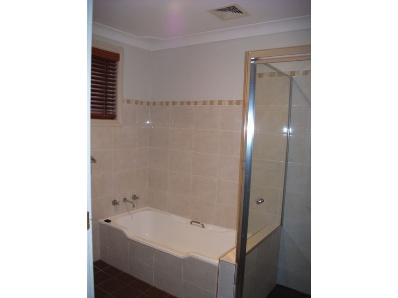 76 Naomi Street South, Northmead NSW 2152