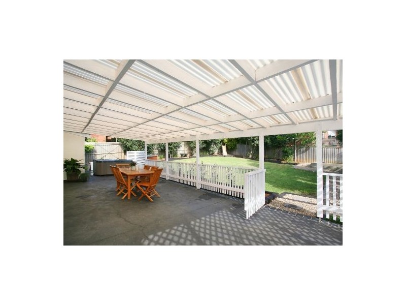 64 Beethoven Street, Seven Hills NSW 2147