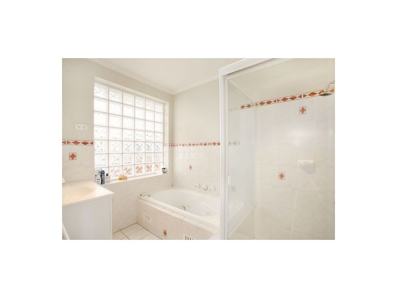 64 Beethoven Street, Seven Hills NSW 2147