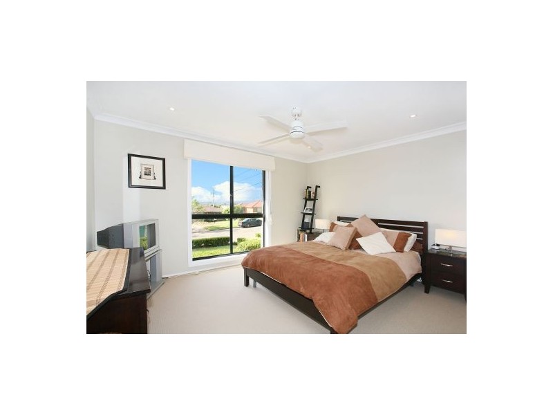 64 Beethoven Street, Seven Hills NSW 2147