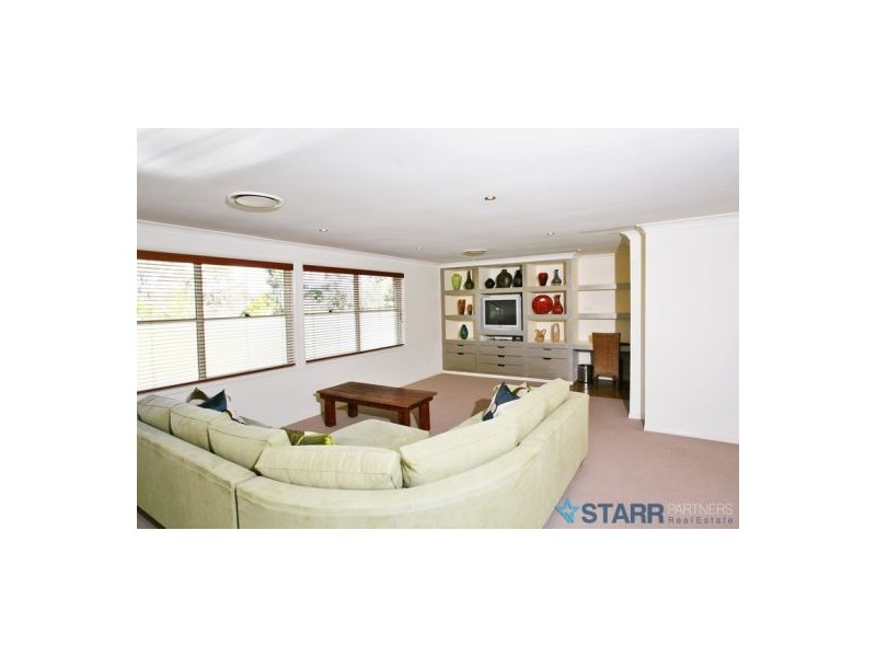 44 Orleans Way, Castle Hill NSW 2154