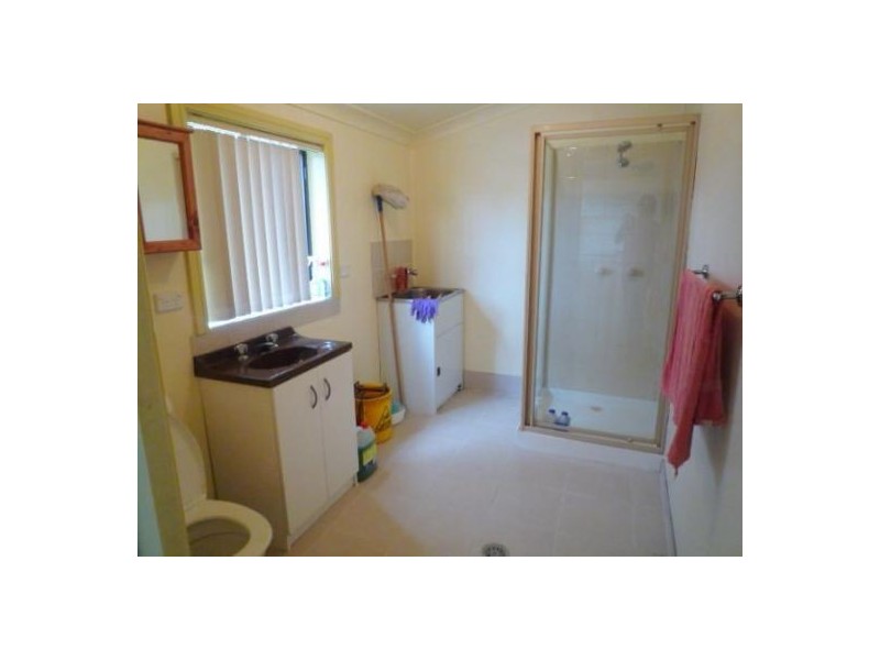 2/2-4 Garfield Rd, Riverstone NSW 2765