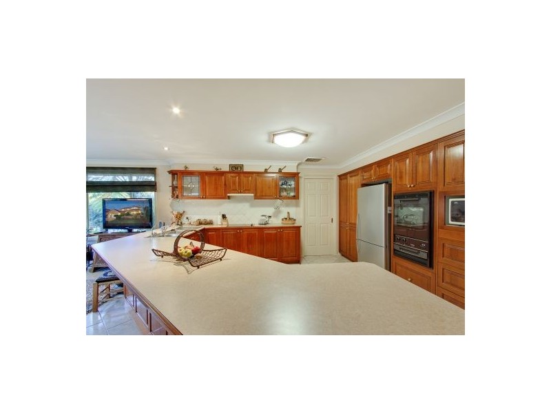 18 Gore Crescent, Bella Vista NSW 2153