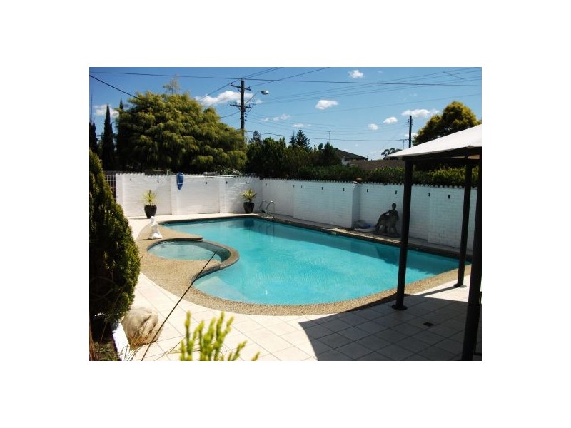 1 Cropley Drive, Baulkham Hills NSW 2153